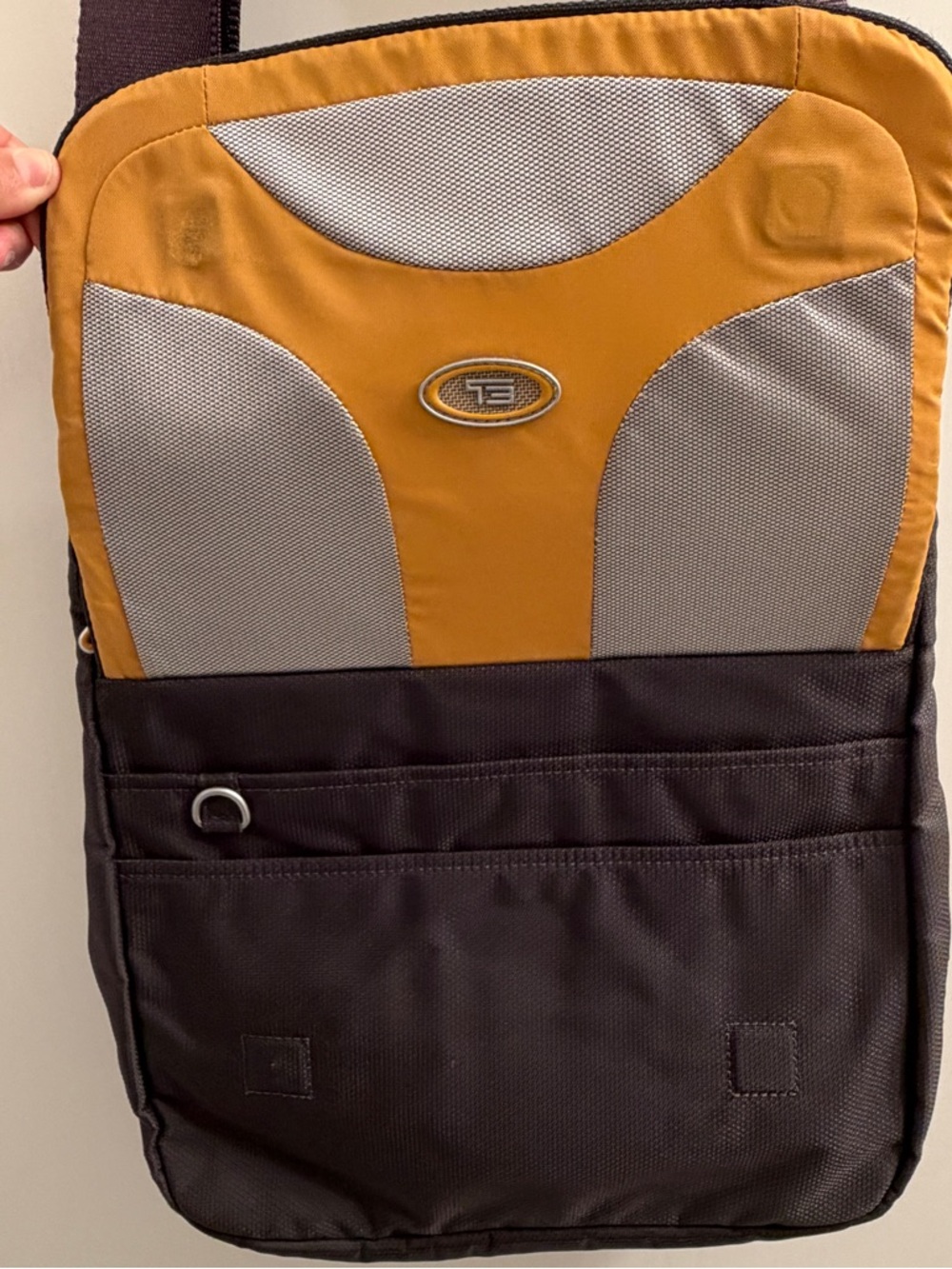 Tumi Ducati Crossbody Messenger Bag Very Good Condition - Picture 4 of 14